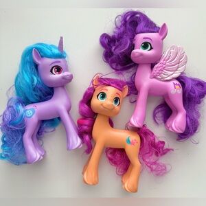 3 Hasbro My Little Pony Figures